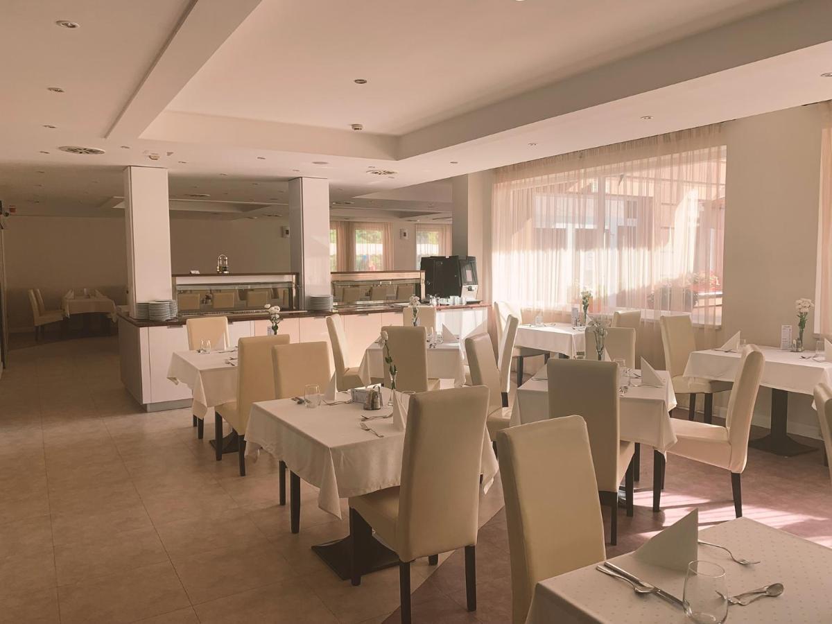 Granada Conference, Wellness And Sport Hotel Kecskemét Extérieur photo