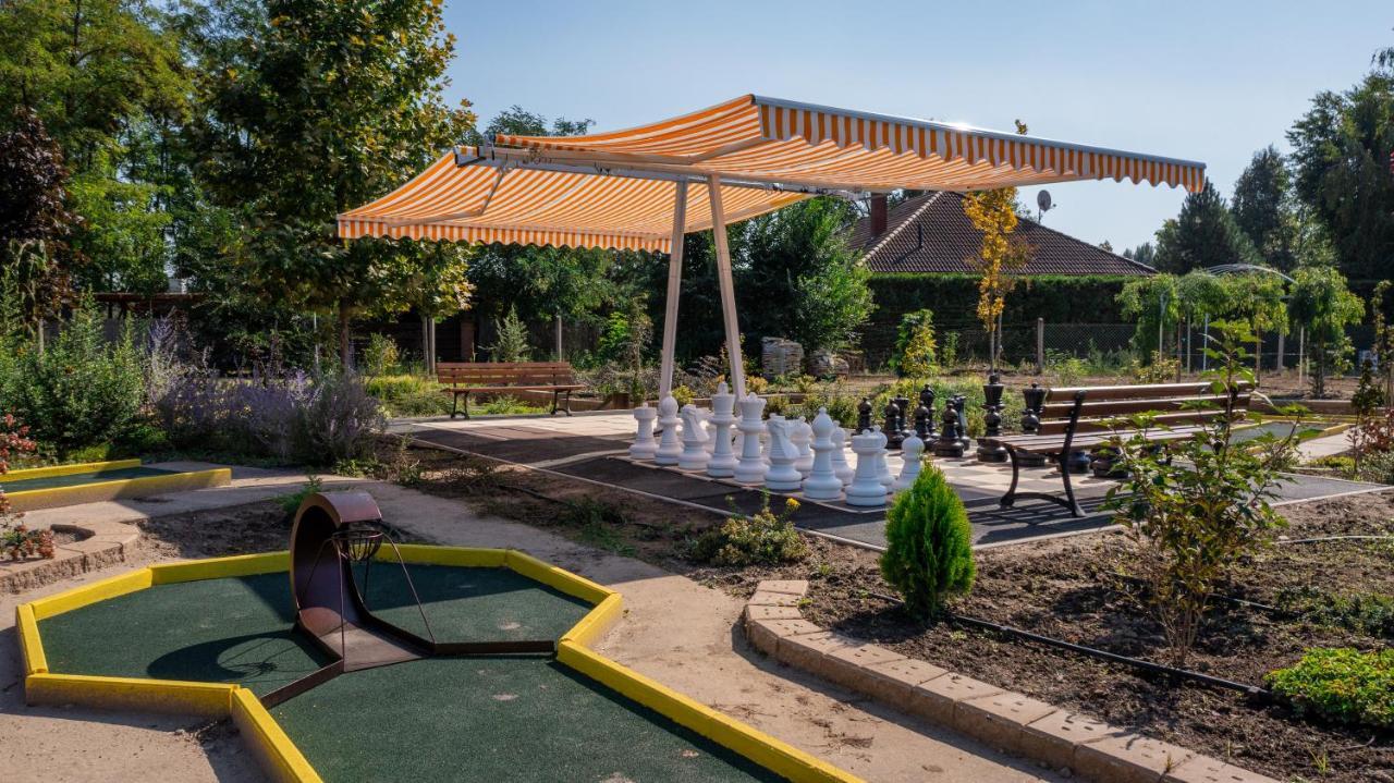 Granada Conference, Wellness And Sport Hotel Kecskemét Extérieur photo