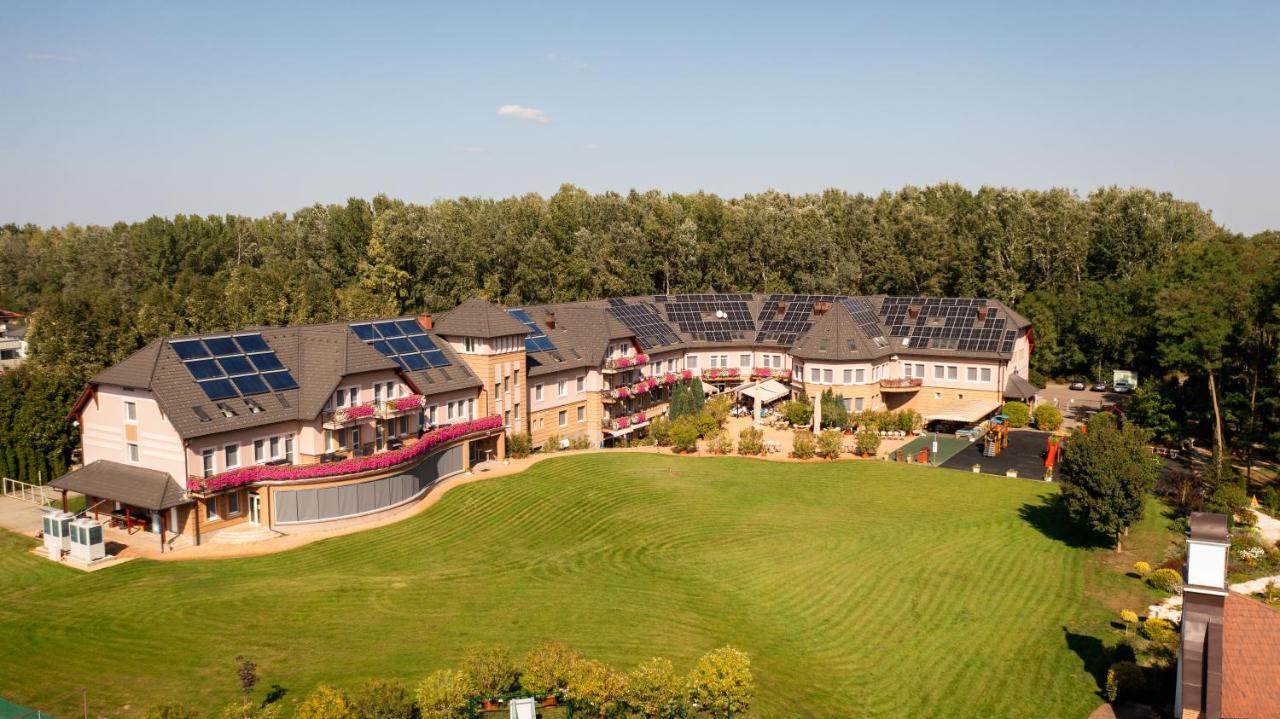 Granada Conference, Wellness And Sport Hotel Kecskemét Extérieur photo