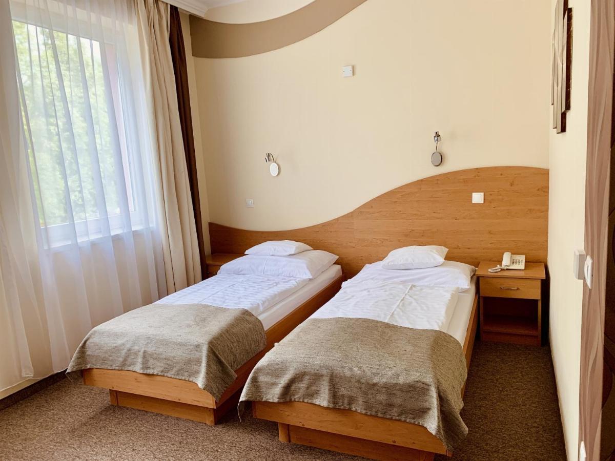 Granada Conference, Wellness And Sport Hotel Kecskemét Extérieur photo
