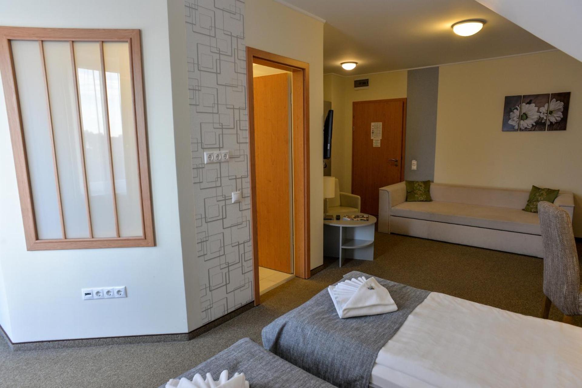 Granada Conference, Wellness And Sport Hotel Kecskemét Extérieur photo